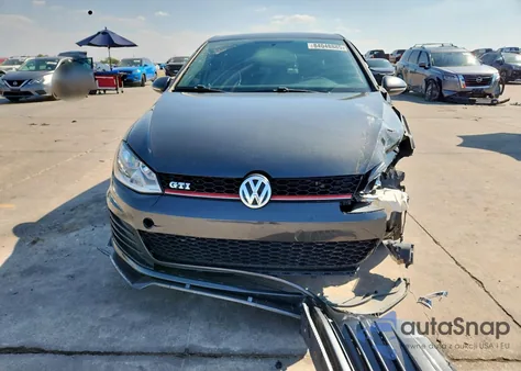 2005 Mercury Class 230 z USA, uszkodzony, nr VIN NULL